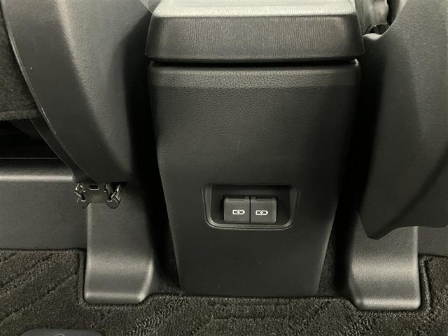 ヴォクシー ハイブリッドS-G 32991km リアオートエアコン クルコン Bカメラ 横滑防止装置 LEDヘッド ETC車載器 ワンオーナー車 両側自動ドア キーレス ナビ&TV アルミホイール 3列シート スマートキー(30枚目)