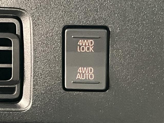 ハイゼットカーゴ クルーズターボ　届出済未使用者　パワーステアリング　ＬＥＤヘッドライト　パートタイム４ＷＤ　ＥＳＣ　スマートキー　アイドリングストップ　ＡＢＳ　オートエアコン　セキュリティ　前席パワーウインドウ　衝突回避支援ブレーキ（10枚目）