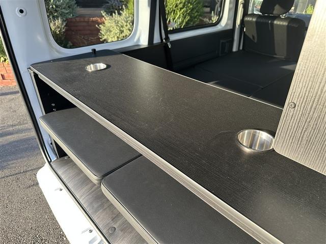 ハイゼットカーゴ クルーズターボ　届出済未使用者　パワーステアリング　ＬＥＤヘッドライト　パートタイム４ＷＤ　ＥＳＣ　スマートキー　アイドリングストップ　ＡＢＳ　オートエアコン　セキュリティ　前席パワーウインドウ　衝突回避支援ブレーキ（19枚目）