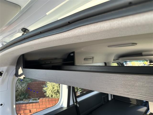 ハイゼットカーゴ クルーズターボ　届出済未使用者　パワーステアリング　ＬＥＤヘッドライト　パートタイム４ＷＤ　ＥＳＣ　スマートキー　アイドリングストップ　ＡＢＳ　オートエアコン　セキュリティ　前席パワーウインドウ　衝突回避支援ブレーキ（21枚目）