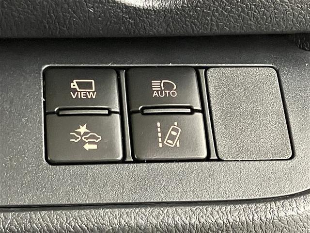 シエンタ Ｇ　クエロ　軽減ブレーキ　両側自動ドア　Ｉストップ　後カメラ　デュアルエアバック　パワーウィンドウ　フルオートエアコン　ウォークスルー　ＬＥＤヘッド　ナビ＆ＴＶ　スマキー　ＶＳＣ　３列　キーレス　アルミ　イモビ（13枚目）