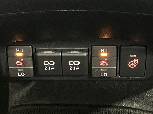 シエンタ Ｇ　クエロ　軽減ブレーキ　両側自動ドア　Ｉストップ　後カメラ　デュアルエアバック　パワーウィンドウ　フルオートエアコン　ウォークスルー　ＬＥＤヘッド　ナビ＆ＴＶ　スマキー　ＶＳＣ　３列　キーレス　アルミ　イモビ（18枚目）