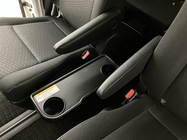 ノア Ｓ－Ｇ　１４３３７ｋｍ　ワンオーナー車　横滑り防止　Ｂモニター　両側自動ドア　クルコン　スマートキ　アルミホイール　リアオートエアコン　ＡＡＣ　ＥＴＣ車載器　イモビライザー　ＬＥＤライト　キーレス　記録簿（29枚目）