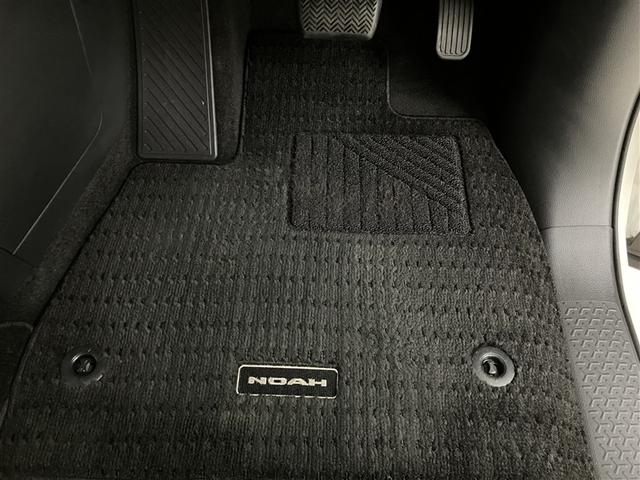 ノア Ｓ－Ｇ　１４３３７ｋｍ　ワンオーナー車　横滑り防止　Ｂモニター　両側自動ドア　クルコン　スマートキ　アルミホイール　リアオートエアコン　ＡＡＣ　ＥＴＣ車載器　イモビライザー　ＬＥＤライト　キーレス　記録簿（34枚目）
