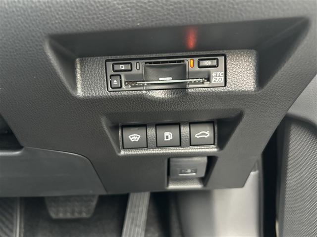 クラウン Z ムーンルーフ レザーシート LEDヘッドライト 1オナ 地デジTV ABS AC100V パワーシート バックモニター スマートキー ETC ドライブレコーダー アルミホイール エアコン 盗難防止装置(14枚目)