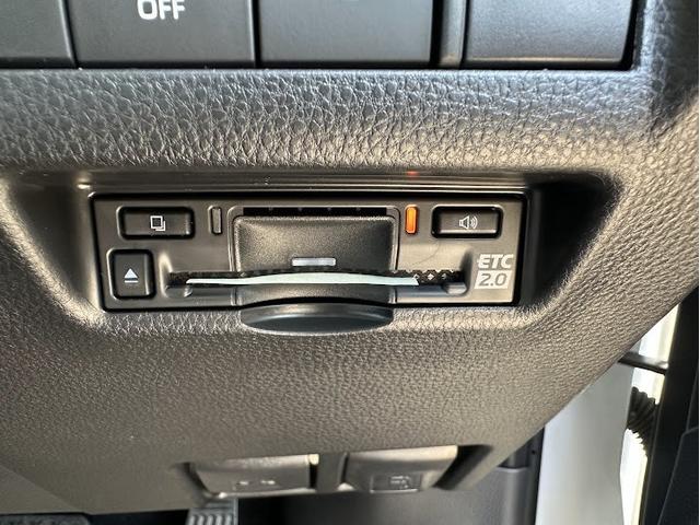 ハリアー G 衝突回避ブレーキ AUX接続 セキュリティーアラーム AAC バックモニタ- 記録簿有 エアロ 1オーナ 横滑防止装置 LEDランプ スマキー キーフリー AW ETC車載器 PS パワーウインドウ(11枚目)