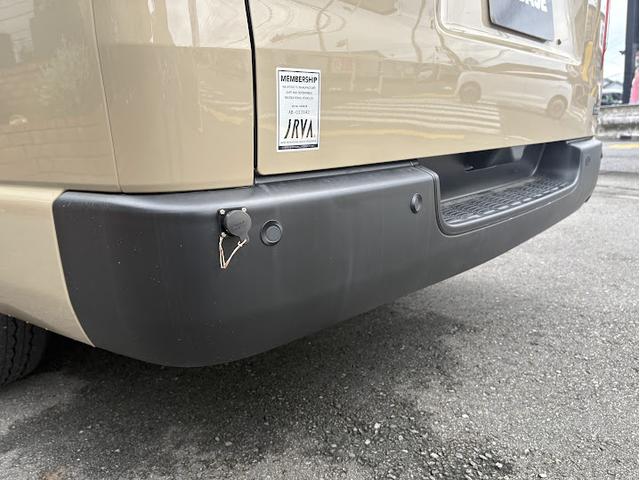 ハイエースバン ロングスーパーGL オートエアコン LEDヘッド イモビライザー フルセグテレビ フルタイム4WD メモリナビ スマ-トキー ETC車載器 AC100V電源 ABS ナビ&TV プリクラッシュシステム 横滑り防止システム(7枚目)