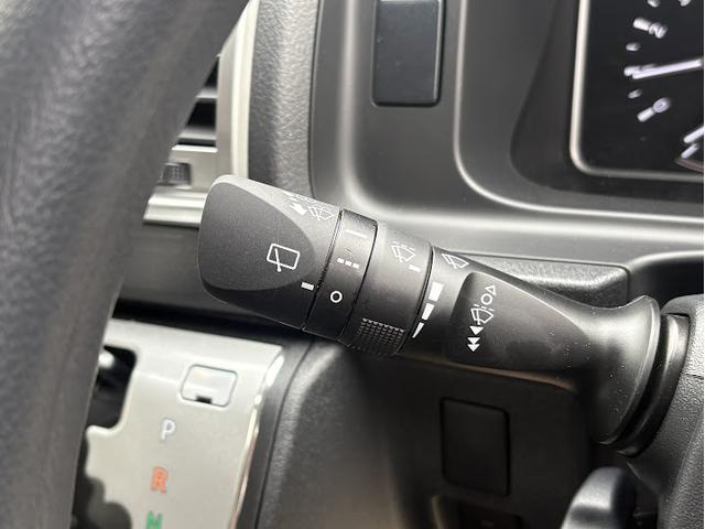 ハイエースバン ロングスーパーGL オートエアコン LEDヘッド イモビライザー フルセグテレビ フルタイム4WD メモリナビ スマ-トキー ETC車載器 AC100V電源 ABS ナビ&TV プリクラッシュシステム 横滑り防止システム(15枚目)