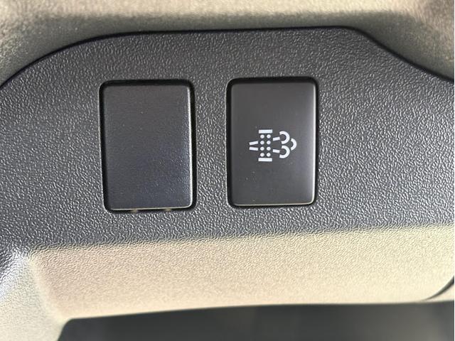 ハイエースバン ロングスーパーGL オートエアコン LEDヘッド イモビライザー フルセグテレビ フルタイム4WD メモリナビ スマ-トキー ETC車載器 AC100V電源 ABS ナビ&TV プリクラッシュシステム 横滑り防止システム(20枚目)