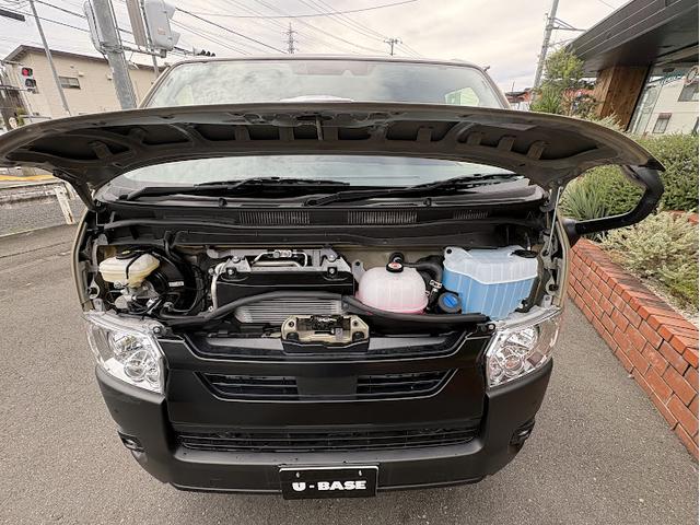 ハイエースバン ロングスーパーGL オートエアコン LEDヘッド イモビライザー フルセグテレビ フルタイム4WD メモリナビ スマ-トキー ETC車載器 AC100V電源 ABS ナビ&TV プリクラッシュシステム 横滑り防止システム(21枚目)