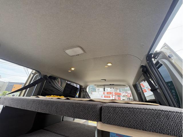 ハイエースバン ロングスーパーGL オートエアコン LEDヘッド イモビライザー フルセグテレビ フルタイム4WD メモリナビ スマ-トキー ETC車載器 AC100V電源 ABS ナビ&TV プリクラッシュシステム 横滑り防止システム(30枚目)