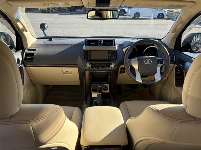 ランドクルーザープラド TX Lパッケージ リアカメラ スマートキ 盗難防止 キーレスエントリー ETC装備 3列席 DVD再生可 エアコン LEDランプ アルミホイール パートタイム4WD 横滑り防止システム フルTV 電動パワーシート(12枚目)