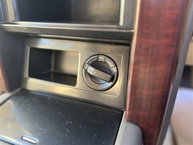 ランドクルーザープラド TX Lパッケージ リアカメラ スマートキ 盗難防止 キーレスエントリー ETC装備 3列席 DVD再生可 エアコン LEDランプ アルミホイール パートタイム4WD 横滑り防止システム フルTV 電動パワーシート(23枚目)