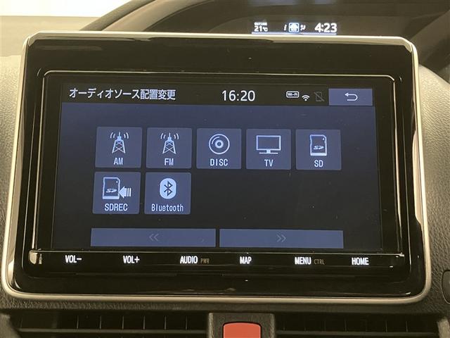 ヴォクシー ZS 煌III プリクラッシュ スマートキ アイスト DVD再生機能 横滑り防止装置 ナビTV アルミ 三列シート WAC 盗難防止 オートエアコン キーレス ETC装備 パワステ メモリナビ クルコン ABS(9枚目)