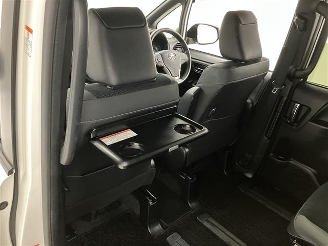 ヴォクシー ZS 煌III プリクラッシュ スマートキ アイスト DVD再生機能 横滑り防止装置 ナビTV アルミ 三列シート WAC 盗難防止 オートエアコン キーレス ETC装備 パワステ メモリナビ クルコン ABS(29枚目)