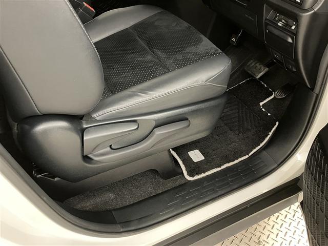 ヴォクシー ZS 煌III プリクラッシュ スマートキ アイスト DVD再生機能 横滑り防止装置 ナビTV アルミ 三列シート WAC 盗難防止 オートエアコン キーレス ETC装備 パワステ メモリナビ クルコン ABS(33枚目)