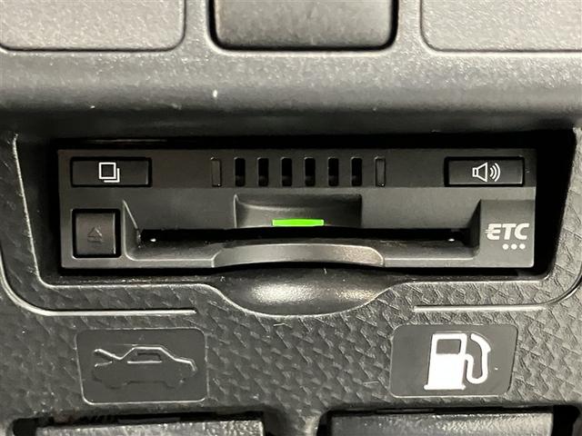 ルーミー G 追突軽減ブレーキ パワステ Aストップ LEDライト Rカメラ 記録簿付 1セグTV 横滑り防止システム ウォークスルー エアバック セキュリティーアラーム パワーウィンドウ 運転席助手席エアバック(8枚目)