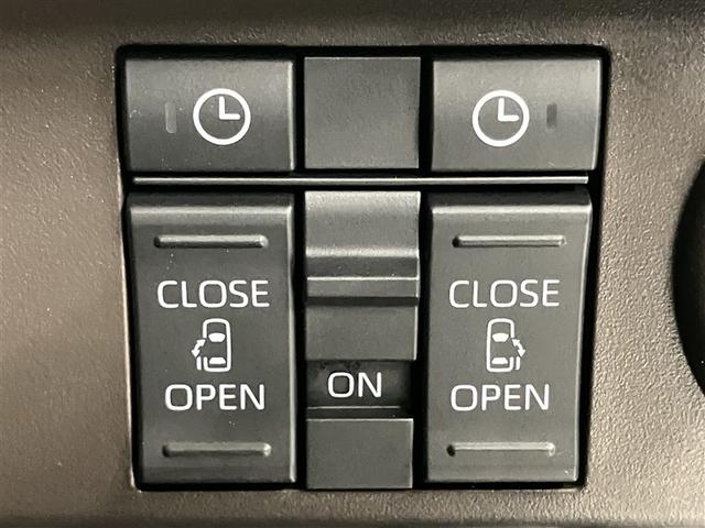 ルーミー G 追突軽減ブレーキ パワステ Aストップ LEDライト Rカメラ 記録簿付 1セグTV 横滑り防止システム ウォークスルー エアバック セキュリティーアラーム パワーウィンドウ 運転席助手席エアバック(9枚目)