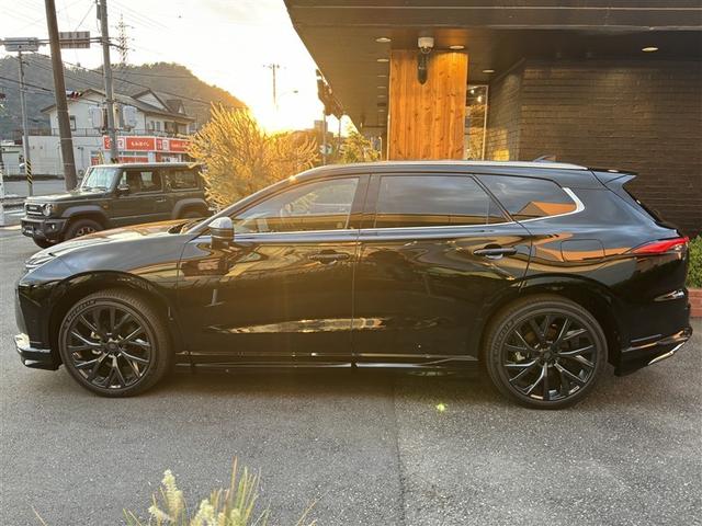 クラウンエステート Ｚ　パワーシート　４ＷＤ　クルーズコントロール　フルセグテレビ　黒革シート　１００Ｖ充電（4枚目）