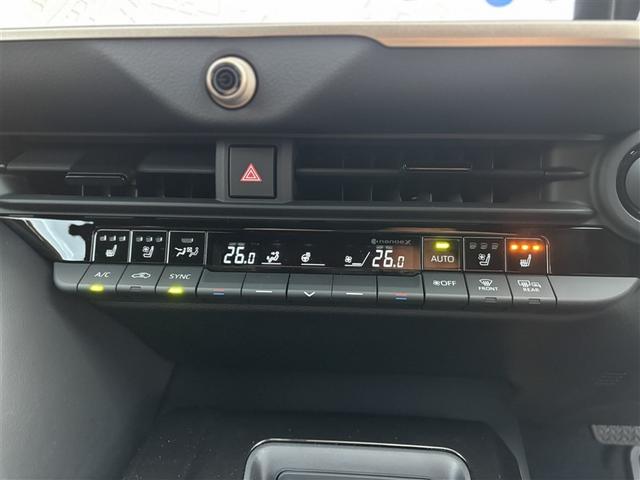 クラウンエステート Ｚ　パワーシート　４ＷＤ　クルーズコントロール　フルセグテレビ　黒革シート　１００Ｖ充電（18枚目）