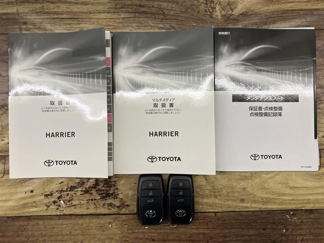 ハリアーハイブリッド Ｚ　レザーパッケージ　パノラマサンルーフ　地デジ　横滑防止　盗難防止システム　Ｂモニター　ＬＥＤライト　パワーウィンドウ　クルコン　スマートキ－　助手席エアバック　パワーシート　エアバッグ　点検記録簿　オートエアコン（20枚目）