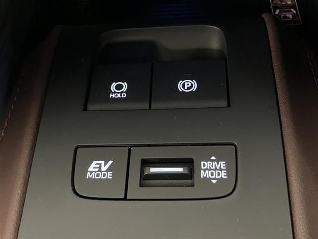 ハリアーハイブリッド Ｚ　レザーパッケージ　パノラマサンルーフ　地デジ　横滑防止　盗難防止システム　Ｂモニター　ＬＥＤライト　パワーウィンドウ　クルコン　スマートキ－　助手席エアバック　パワーシート　エアバッグ　点検記録簿　オートエアコン（23枚目）