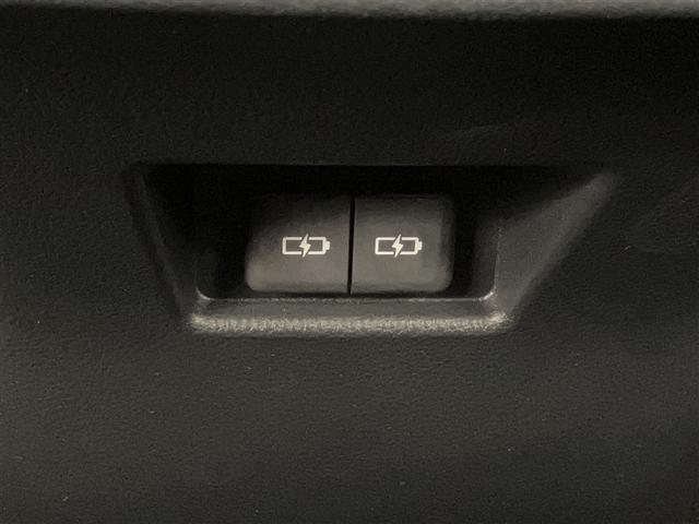 ハリアーハイブリッド Ｚ　レザーパッケージ　パノラマサンルーフ　地デジ　横滑防止　盗難防止システム　Ｂモニター　ＬＥＤライト　パワーウィンドウ　クルコン　スマートキ－　助手席エアバック　パワーシート　エアバッグ　点検記録簿　オートエアコン（31枚目）