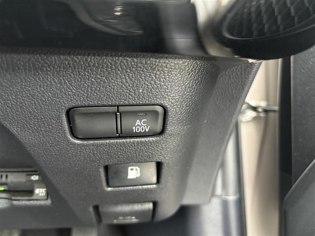 プリウス Ａ　ＰＣＳ　フルセグＴＶ　ＡＣ１００Ｖ電源　ＬＥＤランプ　ドライブレコーダー　ＤＶＤ再生可能　４ＷＤ　オートエアコン　ＥＴＣ付　ミュージックプレイヤー接続可　盗難防止システム　ナビ＆ＴＶ　スマートキー（12枚目）