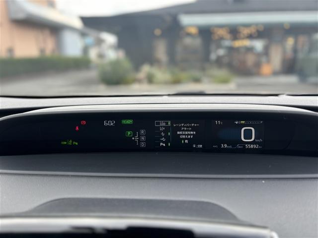 プリウス Ａ　ＰＣＳ　フルセグＴＶ　ＡＣ１００Ｖ電源　ＬＥＤランプ　ドライブレコーダー　ＤＶＤ再生可能　４ＷＤ　オートエアコン　ＥＴＣ付　ミュージックプレイヤー接続可　盗難防止システム　ナビ＆ＴＶ　スマートキー（14枚目）