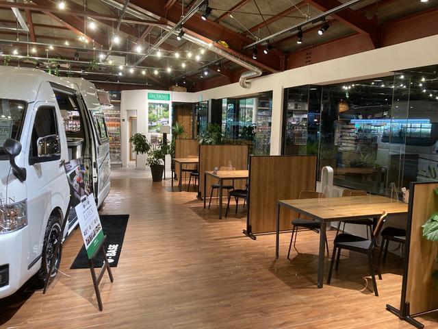 プリウス Ａ　ＰＣＳ　フルセグＴＶ　ＡＣ１００Ｖ電源　ＬＥＤランプ　ドライブレコーダー　ＤＶＤ再生可能　４ＷＤ　オートエアコン　ＥＴＣ付　ミュージックプレイヤー接続可　盗難防止システム　ナビ＆ＴＶ　スマートキー（25枚目）