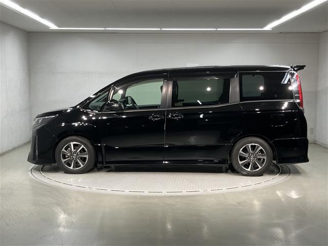 ノア Ｓｉ　ローダウン　１オーナー　プリクラッシュ　ＬＥＤヘットライト　ＥＴＣ付き　ドライブレコーダー　クルコン　横滑り防止機能　ナビＴＶ　三列シート　ＡＷ　ＡＡＣ　パワーウインドウ　メモリーナビ　ＡＢＳ（2枚目）