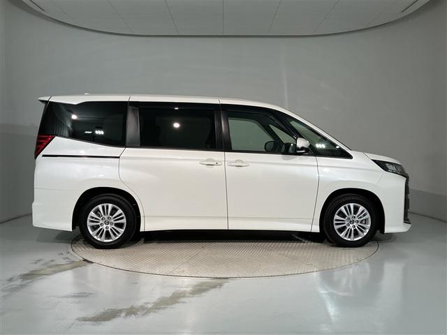 ノア Ｓ－Ｇ　ワンオーナー車　横滑り防止　Ｂモニター　両側自動ドア　クルコン　スマートキ　アルミホイール　ＡＡＣ　ナビ＆ＴＶ　ＥＴＣ車載器　イモビライザー　ＬＥＤライト　キーレス　ウォークスルー　３列シート　ＤＶＤ（3枚目）
