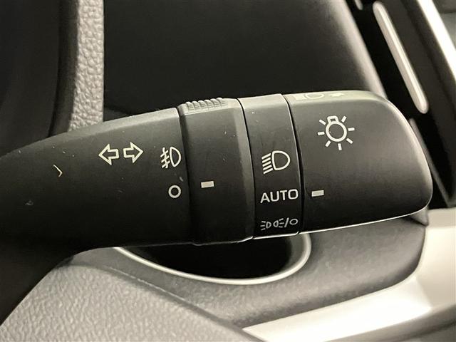 ノア Ｓ－Ｇ　ワンオーナー車　横滑り防止　Ｂモニター　両側自動ドア　クルコン　スマートキ　アルミホイール　ＡＡＣ　ナビ＆ＴＶ　ＥＴＣ車載器　イモビライザー　ＬＥＤライト　キーレス　ウォークスルー　３列シート　ＤＶＤ（21枚目）