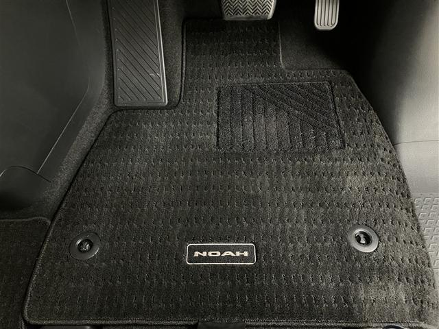 ノア Ｓ－Ｇ　ワンオーナー車　横滑り防止　Ｂモニター　両側自動ドア　クルコン　スマートキ　アルミホイール　ＡＡＣ　ナビ＆ＴＶ　ＥＴＣ車載器　イモビライザー　ＬＥＤライト　キーレス　ウォークスルー　３列シート　ＤＶＤ（33枚目）