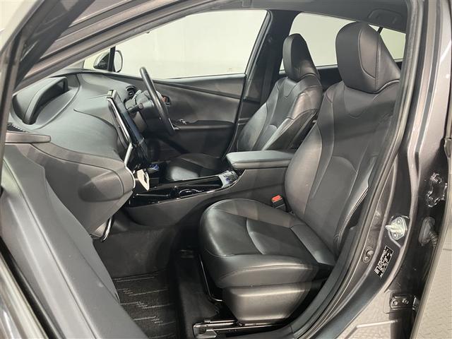 プリウスＰＨＶ Ａレザーパッケージ　Ｂカメラ　ＬＥＤライト　ナビＴＶ　ＡＵＸ　ドライブレコーダー　クルーズコントロール　パワーシート　パワステ　フルセグテレビ　ＥＴＣ　イモビライザー　エアコン　ＡＢＳ　スマートキー　サイドエアバッグ（15枚目）