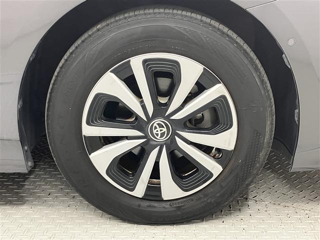 プリウスＰＨＶ Ａレザーパッケージ　Ｂカメラ　ＬＥＤライト　ナビＴＶ　ＡＵＸ　ドライブレコーダー　クルーズコントロール　パワーシート　パワステ　フルセグテレビ　ＥＴＣ　イモビライザー　エアコン　ＡＢＳ　スマートキー　サイドエアバッグ（21枚目）