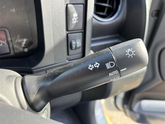 プロボックス ハイブリッドＦ　衝突回避システム　Ｗエアバッグ　バックガイドモニター　パワーウインドウ　メモリナビ　ワイヤレスキー　ＡＣ　パワステ　フルセグＴＶ　ＥＴＣ　ＥＳＣ　運転席エアバッグ　ＡＢＳ　記録簿　ナビ・ＴＶ（22枚目）