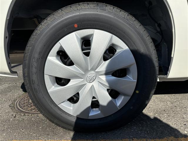 プロボックス ハイブリッドＦ　衝突回避システム　Ｗエアバッグ　バックガイドモニター　パワーウインドウ　メモリナビ　ワイヤレスキー　ＡＣ　パワステ　フルセグＴＶ　ＥＴＣ　ＥＳＣ　運転席エアバッグ　ＡＢＳ　記録簿　ナビ・ＴＶ（24枚目）