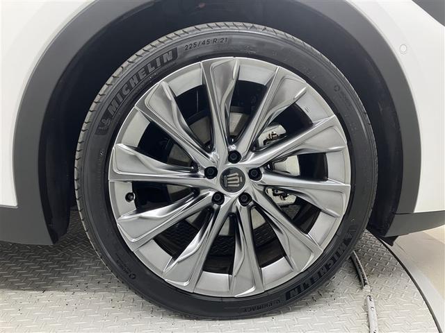 クラウンクロスオーバー Ｚ　インテリジェントクリアランスソナー　ナビＴＶ　Ｐシート　ＡＣ１００Ｖ　ドラレコ　フルセグ　キーレス　フルオートエアコン　オートクルーズコントロール　ＥＴＣ　ミュージックプレイヤー接続可　バックカメラ（21枚目）