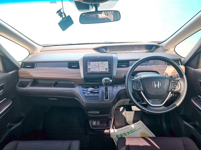 フリード Ｇ・ホンダセンシング　純正ナビ・アダプティブクルーズコントロール・バックカメラ・Ｂｌｕｅｔｏｏｔｈ接続・ドライブレコーダー・ＥＴＣ・両側電動スライドドア（4枚目）