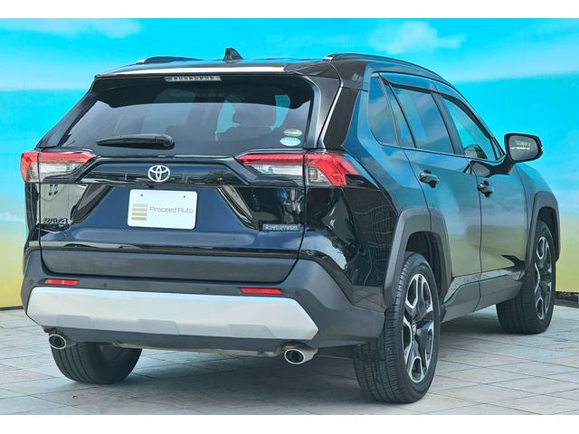 ＲＡＶ４ アドベンチャー　純正ナビ・トヨタセーフティセンス・アダプティブクルーズコントロール・パワートランクリッド・ブラインドスポットモニター・バックカメラ・Ｂｌｕｅｔｏｏｔｈ接続・ＥＴＣ・ＴＶ・純正１９インチアルミホイール（3枚目）