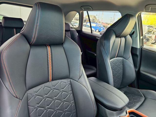 ＲＡＶ４ アドベンチャー　純正ナビ・トヨタセーフティセンス・アダプティブクルーズコントロール・パワートランクリッド・ブラインドスポットモニター・バックカメラ・Ｂｌｕｅｔｏｏｔｈ接続・ＥＴＣ・ＴＶ・純正１９インチアルミホイール（7枚目）
