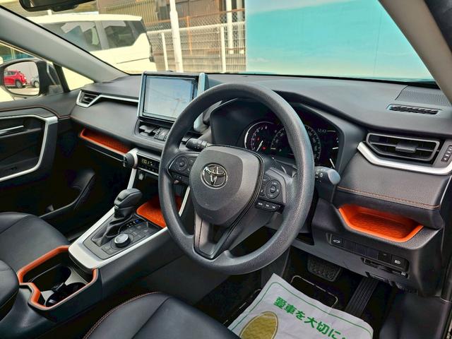 ＲＡＶ４ アドベンチャー　純正ナビ・トヨタセーフティセンス・アダプティブクルーズコントロール・パワートランクリッド・ブラインドスポットモニター・バックカメラ・Ｂｌｕｅｔｏｏｔｈ接続・ＥＴＣ・ＴＶ・純正１９インチアルミホイール（9枚目）