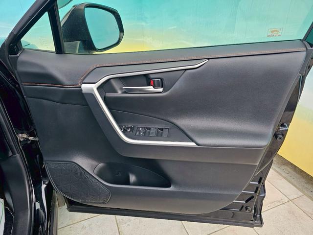 ＲＡＶ４ アドベンチャー　純正ナビ・トヨタセーフティセンス・アダプティブクルーズコントロール・パワートランクリッド・ブラインドスポットモニター・バックカメラ・Ｂｌｕｅｔｏｏｔｈ接続・ＥＴＣ・ＴＶ・純正１９インチアルミホイール（11枚目）