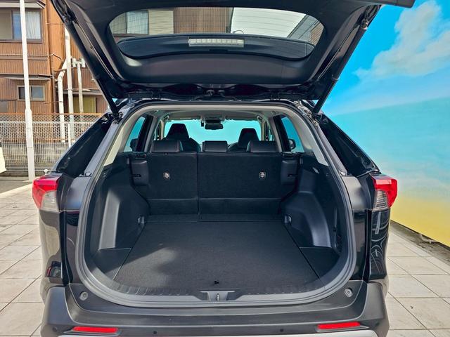 ＲＡＶ４ アドベンチャー　純正ナビ・トヨタセーフティセンス・アダプティブクルーズコントロール・パワートランクリッド・ブラインドスポットモニター・バックカメラ・Ｂｌｕｅｔｏｏｔｈ接続・ＥＴＣ・ＴＶ・純正１９インチアルミホイール（25枚目）