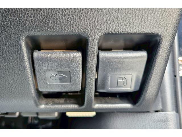 ＲＡＶ４ アドベンチャー　純正ナビ・トヨタセーフティセンス・アダプティブクルーズコントロール・パワートランクリッド・ブラインドスポットモニター・バックカメラ・Ｂｌｕｅｔｏｏｔｈ接続・ＥＴＣ・ＴＶ・純正１９インチアルミホイール（50枚目）