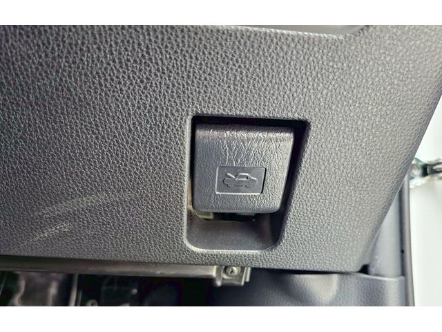 アクア Ｘ　純正ナビ・トヨタセーフティセンス・アダプティブクルーズコントロール・バックカメラ・Ｂｌｕｅｔｏｏｔｈ接続・ＵＳＢ接続・純正１５インチスチールホイール（52枚目）