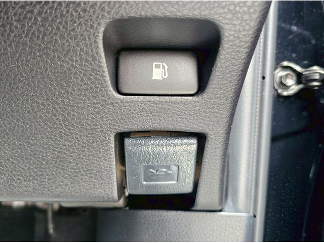 ハリアー エレガンス フルエアロ・サンルーフ・プリクラッシュセーフティ・レーダークルーズコントロール・社外ナビ・バックカメラ・ETC・ドラレコ・TV・Bluetooth・MULTIFORCHETTAホイール22インチ(37枚目)