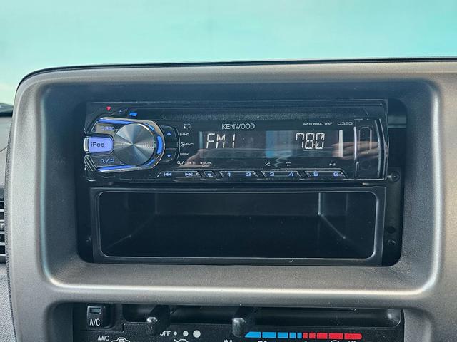ハイゼットカーゴ デラックスリミテッド　ＫＥＮＷＯＯＤオーディオ・システムバー・ＥＴＣ・キーレス・ＡＢＳ・前席パワーウィンドウ・ＪＯＫＥＲ１３インチアルミホイール（11枚目）
