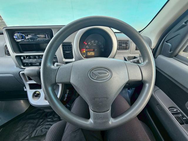 ハイゼットカーゴ デラックスリミテッド　ＫＥＮＷＯＯＤオーディオ・システムバー・ＥＴＣ・キーレス・ＡＢＳ・前席パワーウィンドウ・ＪＯＫＥＲ１３インチアルミホイール（14枚目）